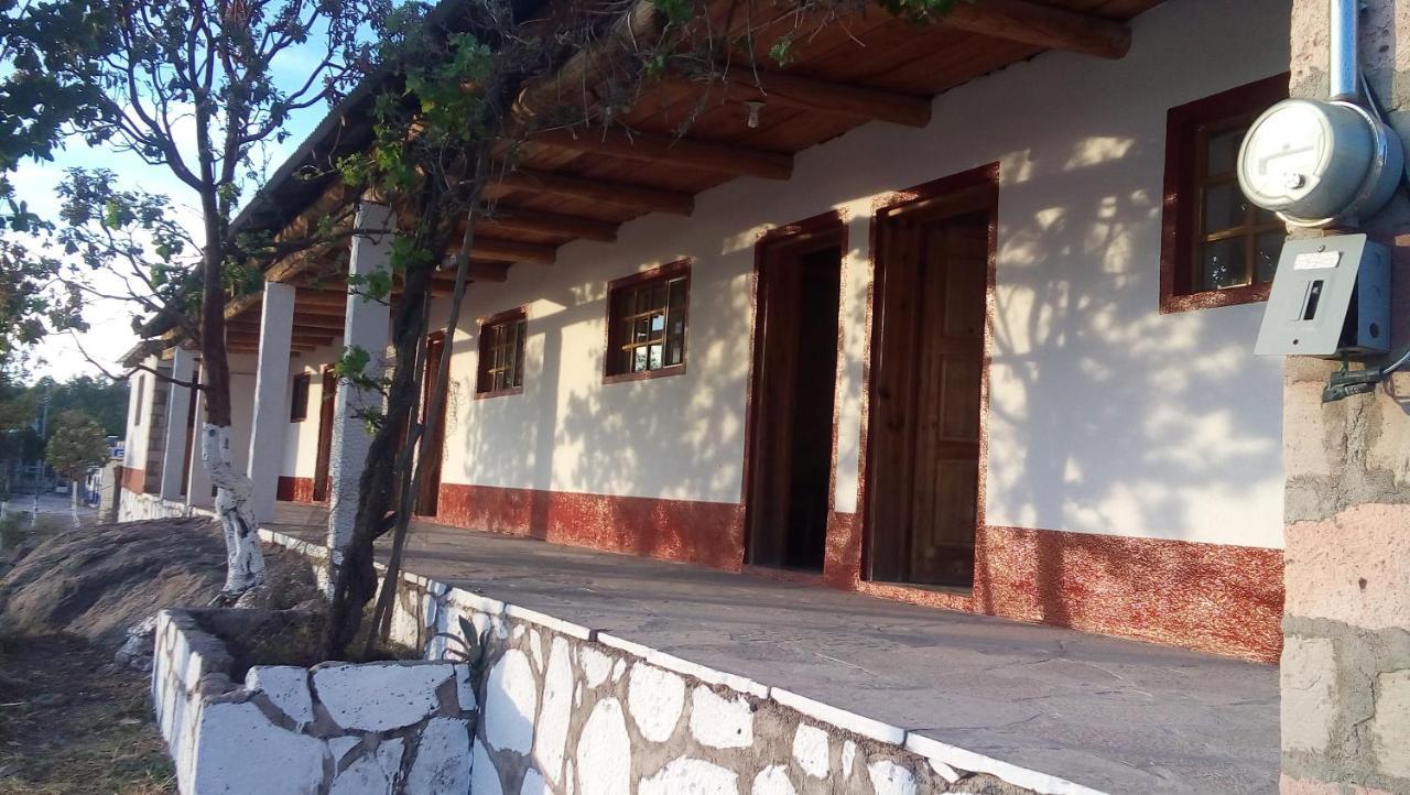 Hotel Entronque Barrancas San Alonso エクステリア 写真