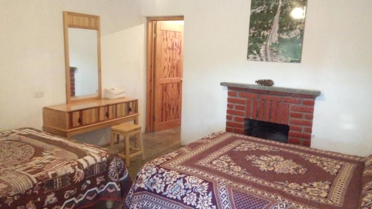 Hotel Entronque Barrancas San Alonso エクステリア 写真