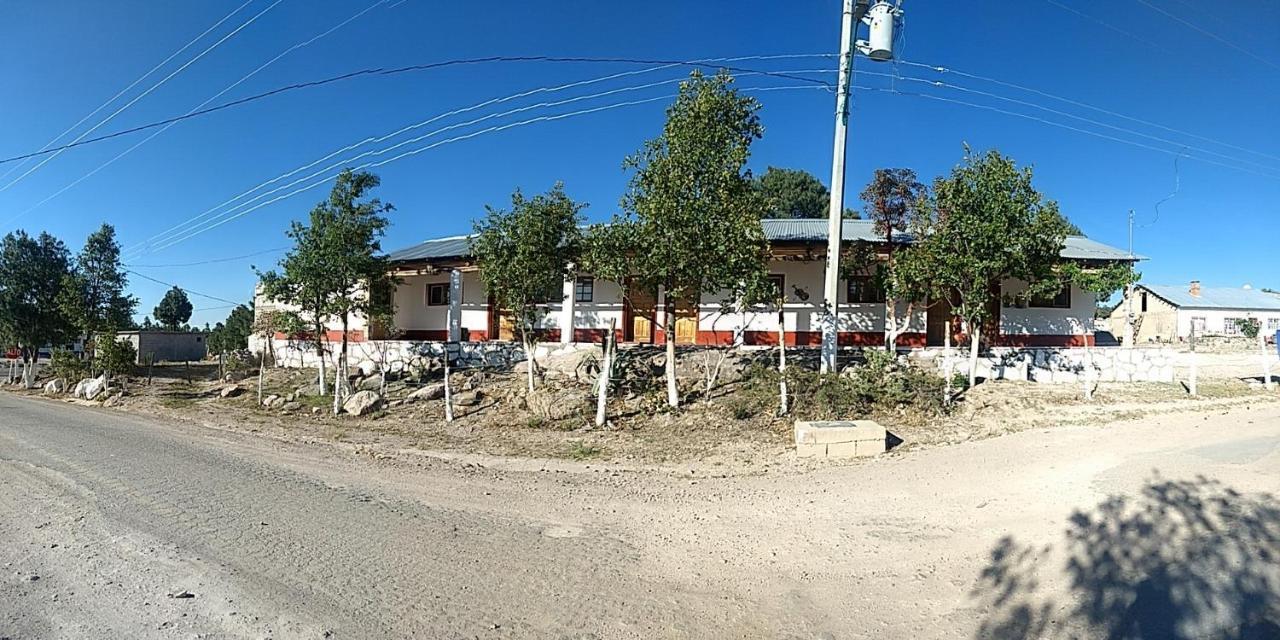 Hotel Entronque Barrancas San Alonso エクステリア 写真